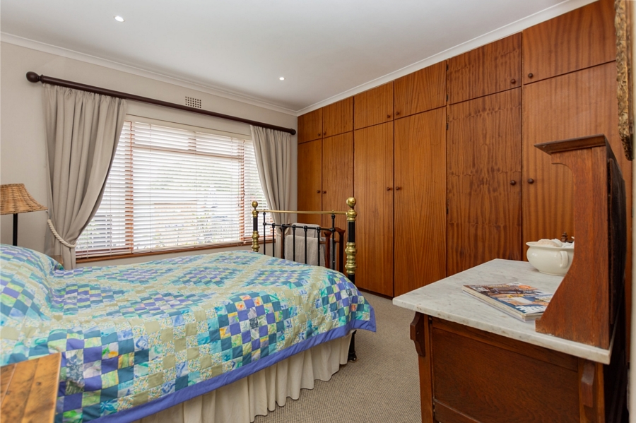 4 Bedroom Property for Sale in Middedorp Western Cape